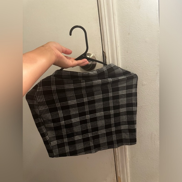 Free with any purchase - Picture 2 of 4